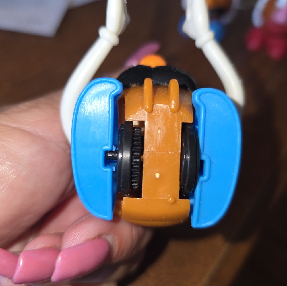 Mr. and Mrs. Potato Head Wind Up Pull Back Toy Set - Multicolor - Picture 2 of 3